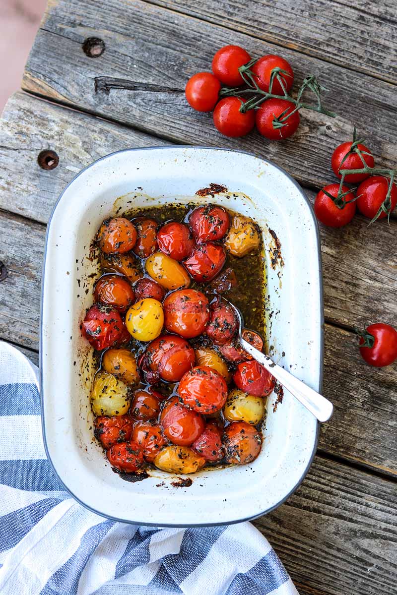 Tomatitos cherry asados con orégano y albahaca ? | Hoy Comemos Sano